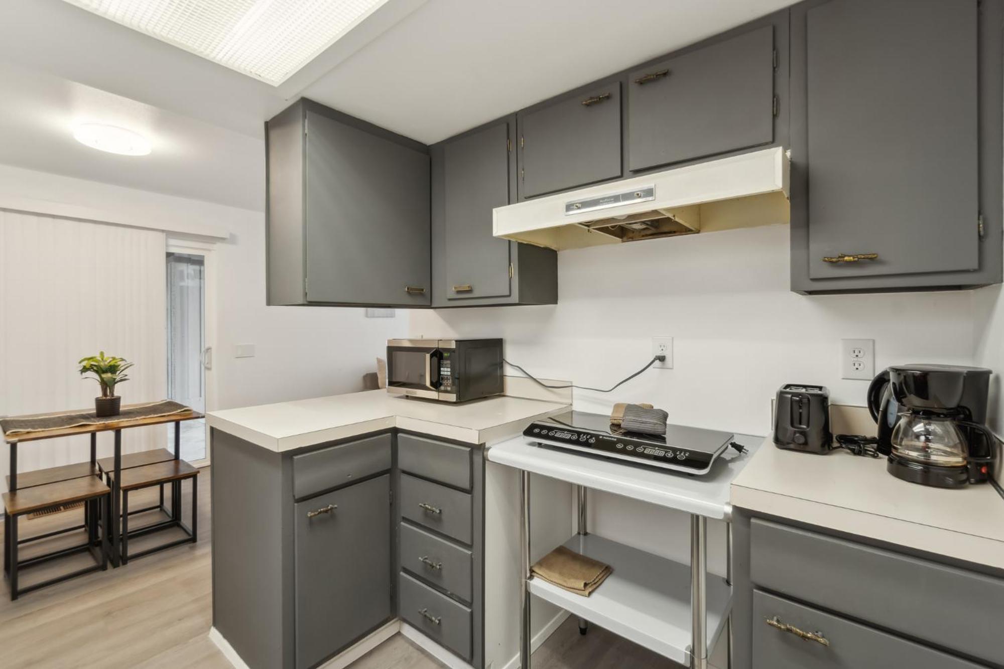 Central Bellevue Retreat Екстер'єр фото